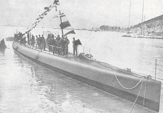 p. 5, il sommergibile "Hwalen", costruito per la Svezia nel 1908
